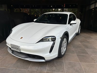 PORSCHE TAYCAN CROSS TURISMO - 5