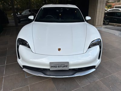 PORSCHE TAYCAN CROSS TURISMO - 6