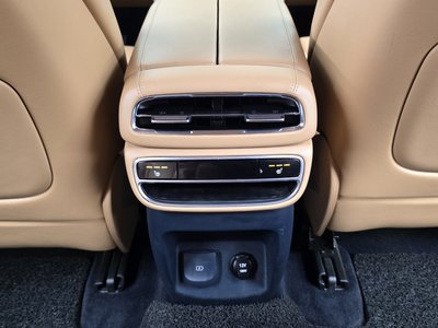 2021 Genesis GV80 thumbnail 24