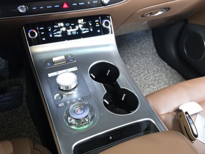 صورة مصغرة 12 لـ 2024 Genesis GV70