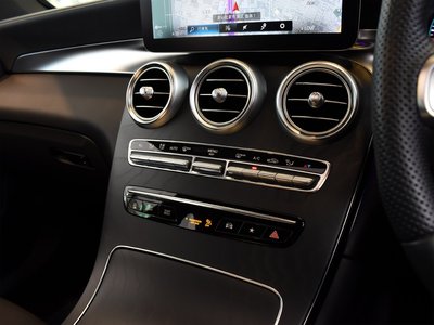 2021 Mercedes-BENZ GLC AMG — миниатюра 31