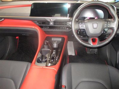 2024 Toyota CROWN SPORT photo 7