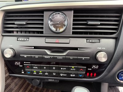 2021 Lexus RX thumbnail 34