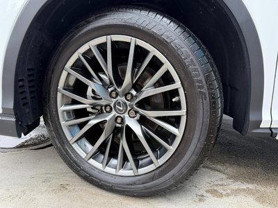 صورة 7 لـ 2021 Lexus RX