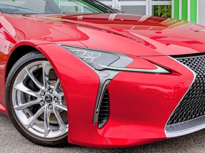 2017 Lexus LC photo 4