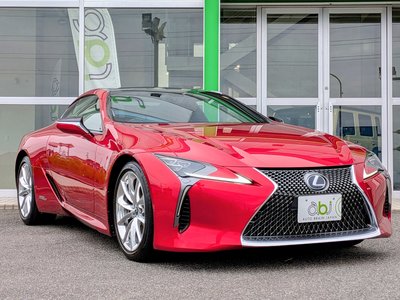 2017 Lexus LC photo 2