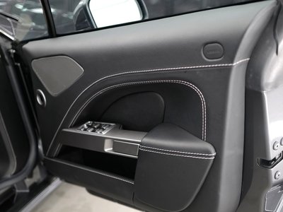 ASTON MARTIN RAPIDE - 9