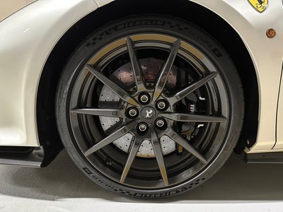 FERRARI 488 PISTA - 9