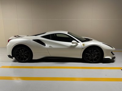 FERRARI 488 PISTA - 6