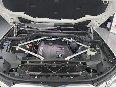 BMW X7 - 7