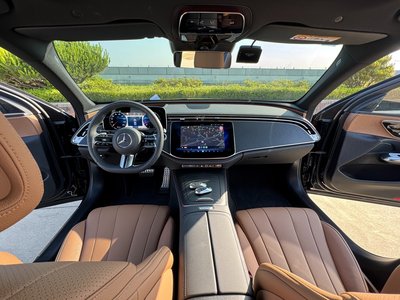 MERCEDES-BENZ E-CLASS - 4