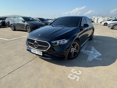 MERCEDES-BENZ E-CLASS - 1