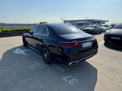 MERCEDES-BENZ E-CLASS - 5