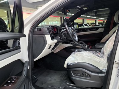 PORSCHE CAYENNE - 10