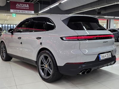 PORSCHE CAYENNE - 8