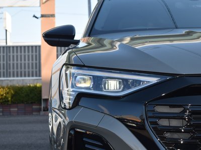 AUDI Q8 E-TRON - 10