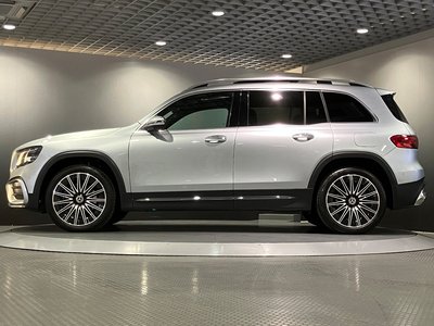 MERCEDES-BENZ GLB - 10