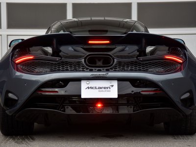 MCLAREN 750S - 8