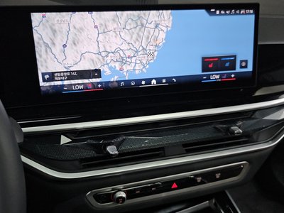 2026 BMW X5 — миниатюра 23