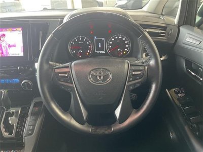 TOYOTA ALPHARD - 9