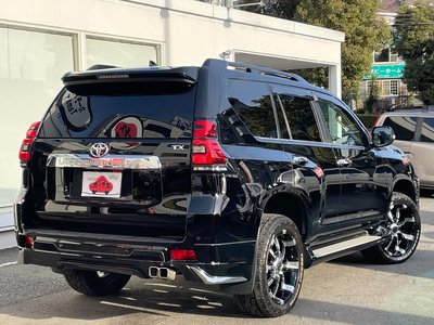 TOYOTA LAND CRUISER PRADO - 9