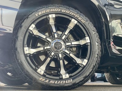 TOYOTA LAND CRUISER PRADO - 10