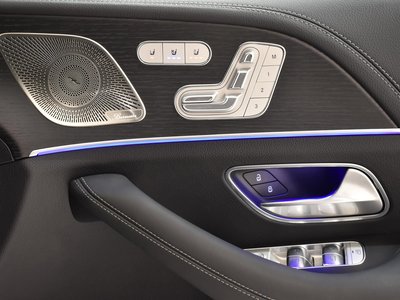 MERCEDES-BENZ GLS - 7