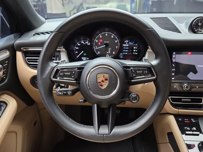 2023 Porsche MACAN — миниатюра 19