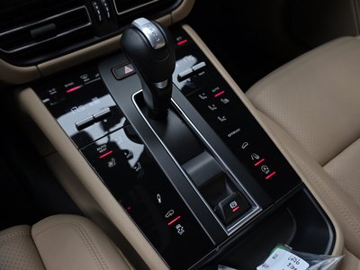 2023 Porsche MACAN — миниатюра 12