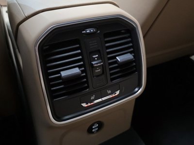 2023 Porsche MACAN — миниатюра 26