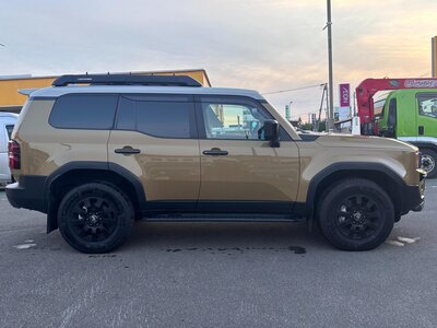 TOYOTA LAND CRUISER 250 - 7