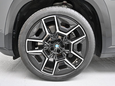 2025 BMW XM — фото 6