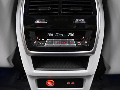2025 BMW XM — миниатюра 16