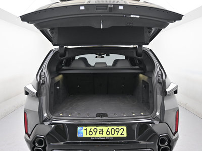 2025 BMW XM — фото 9