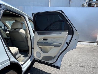 2025 Bentley BENTAYGA — миниатюра 29