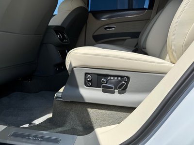 2025 Bentley BENTAYGA — миниатюра 36