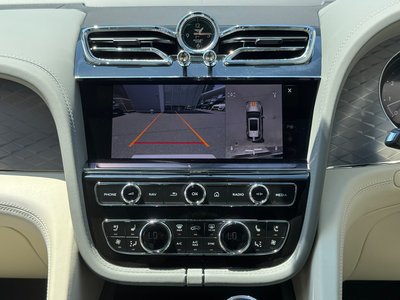 2025 Bentley BENTAYGA — миниатюра 25
