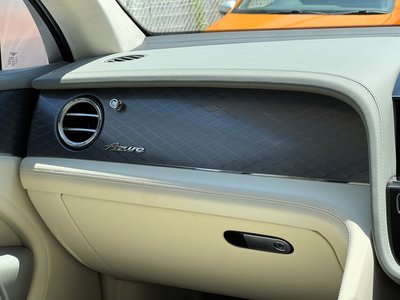 2025 Bentley BENTAYGA — миниатюра 40