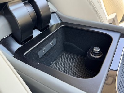 2025 Bentley BENTAYGA — миниатюра 48