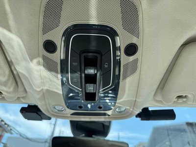 2025 Bentley BENTAYGA — миниатюра 45