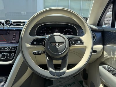 2025 Bentley BENTAYGA — миниатюра 15