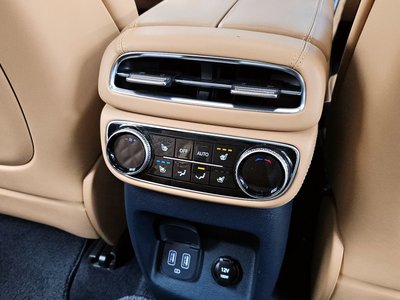 2021 Genesis GV80 thumbnail 19