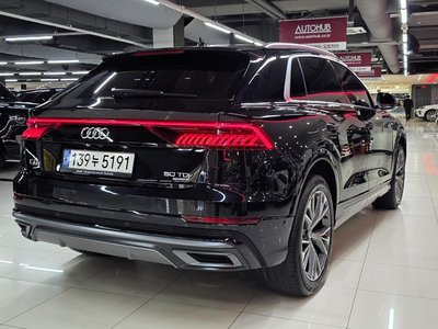 AUDI Q8 - 6