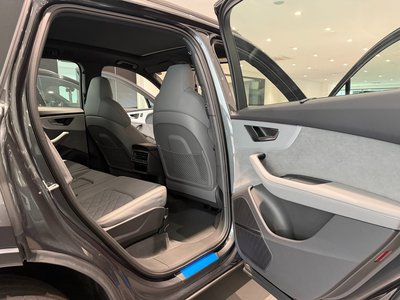 AUDI Q7 - 8
