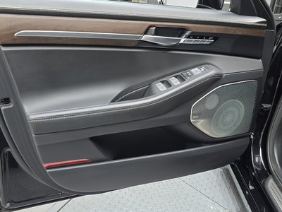 2021 Genesis G90 thumbnail 14