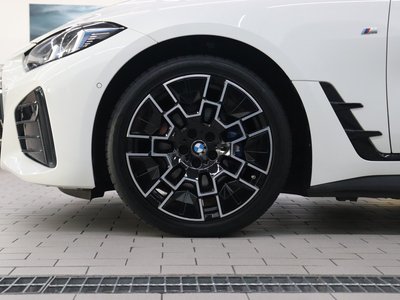 BMW I4 - 6