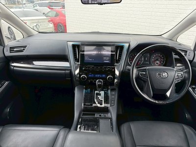 TOYOTA ALPHARD - 2