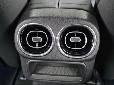 2025 Mercedes-BENZ GLC 缩略图 30
