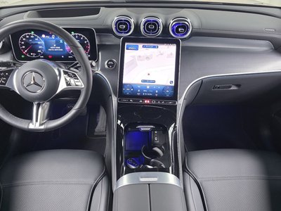 2025 Mercedes-BENZ GLC photo 5