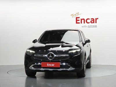 2025 Mercedes-BENZ GLC photo 2